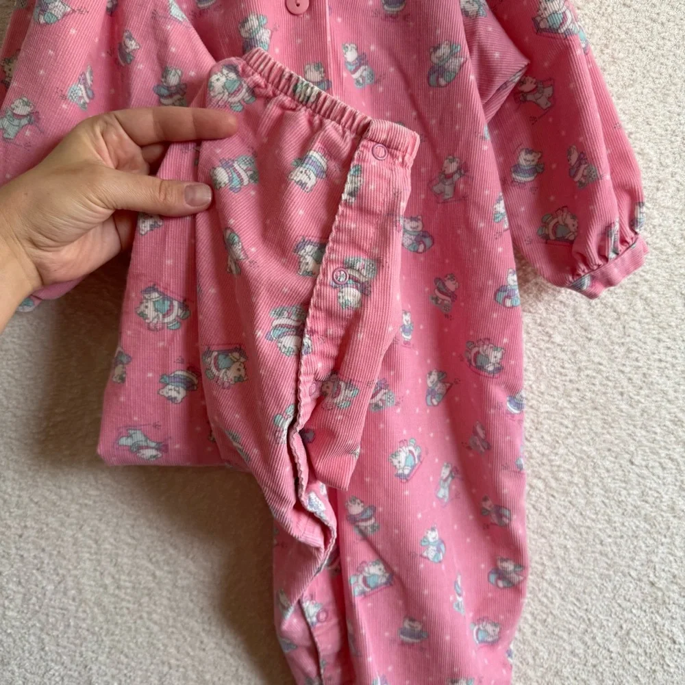 Vintage Osh Kosh B’Gosh Baby Corduroy Pink Sledding‎ Bears Romper 24 months